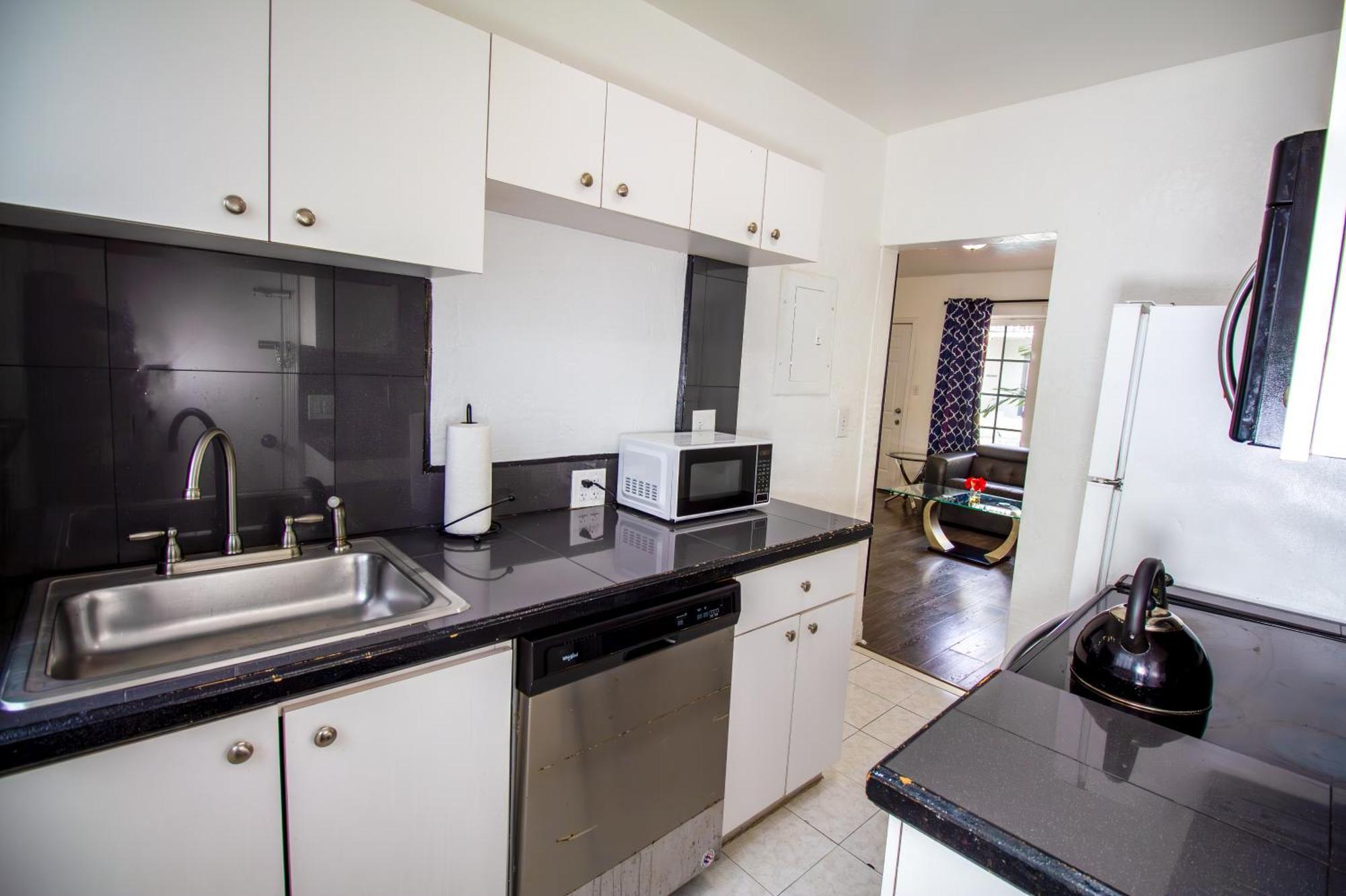 Courtyard Apartments Part Of The Oasis Casita Collection Miami Beach Eksteriør bilde