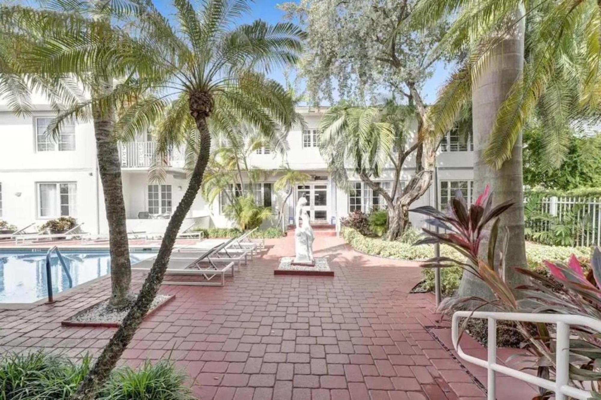 Courtyard Apartments Part Of The Oasis Casita Collection Miami Beach Eksteriør bilde